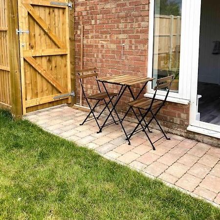 Modern Flat Near Train Station With Free Parking Apartment Cambridge  Bagian luar foto